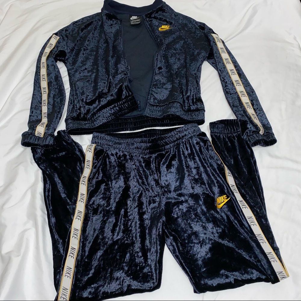 Nike tracksuit
